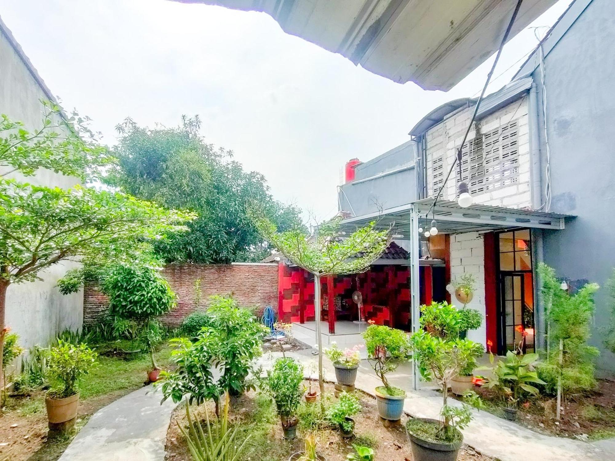 Reddoorz Syariah At Graha Adi Karya Kartasura Hotel Kartosuro Exterior foto